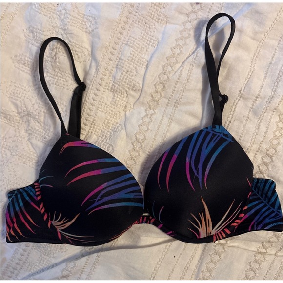 Victoria's Secret PINK Wear Everywhere Super Push-up Bra, 34A - Picture 1 of 6